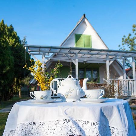 Green Chalet Hotel Veresegyhaz Bagian luar foto