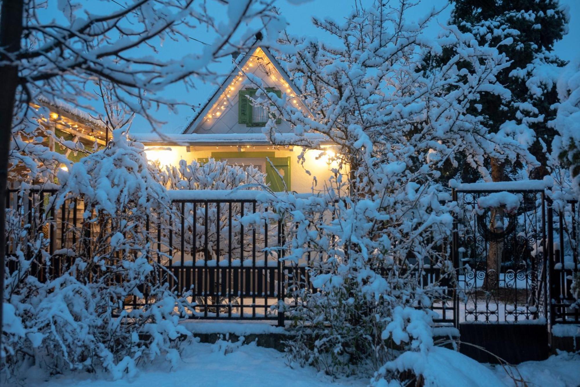 Green Chalet Hotel Veresegyhaz Bagian luar foto
