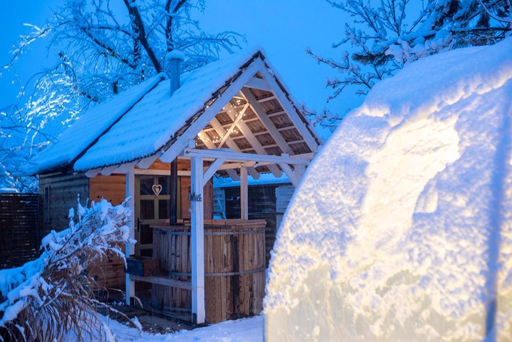 Green Chalet Hotel Veresegyhaz Bagian luar foto