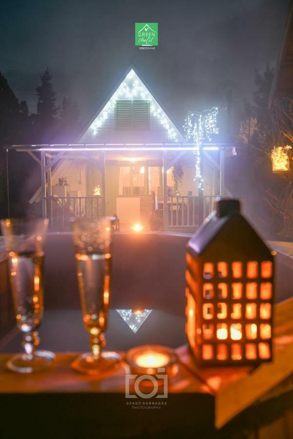 Green Chalet Hotel Veresegyhaz Bagian luar foto