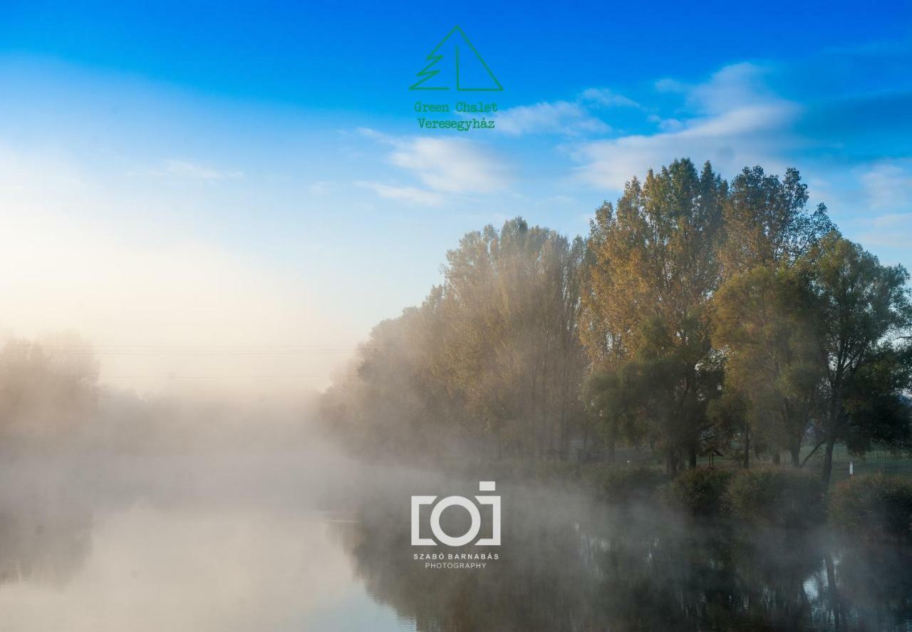 Green Chalet Hotel Veresegyhaz Bagian luar foto