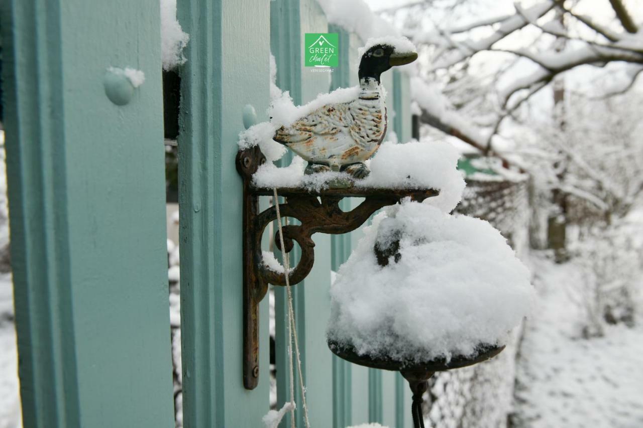 Green Chalet Hotel Veresegyhaz Bagian luar foto