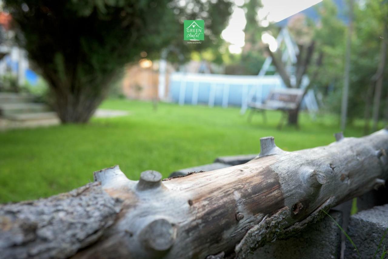 Green Chalet Hotel Veresegyhaz Bagian luar foto