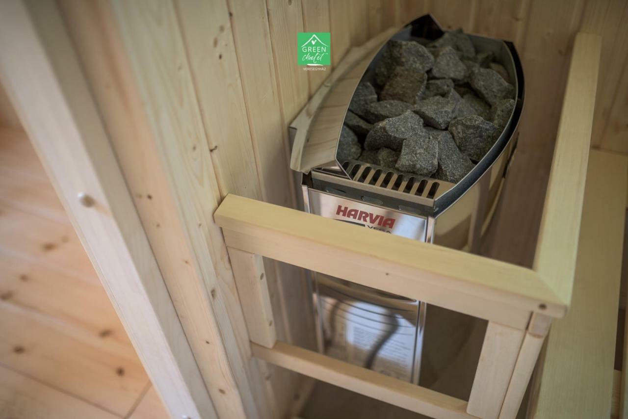Green Chalet Hotel Veresegyhaz Bagian luar foto